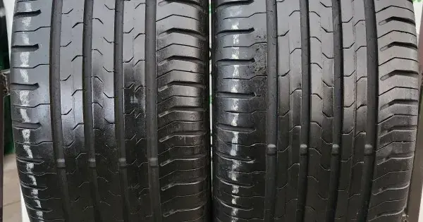 Doar azi CONTINENTAL CONTIECOCONTACT 5 215/55 R17 94V