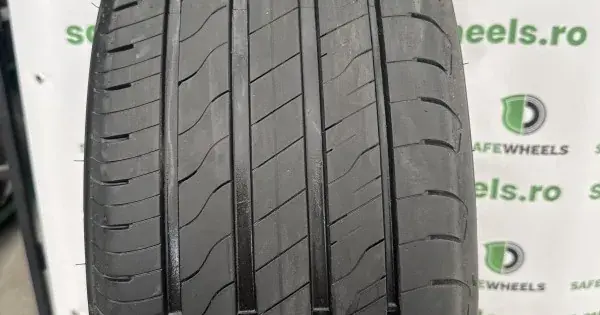 GOODYEAR EFFICIENT GRIP 2 SUV 265/50 R20 111V Retur gratuit