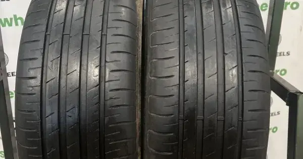 Livrare expres GOODYEAR EFFICIENT GRIP PERFORMANCE 215/55 R17 94V