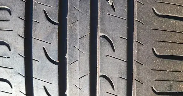Preț redus GOODYEAR EFFICIENT GRIP SUV 225/55 R19 99V