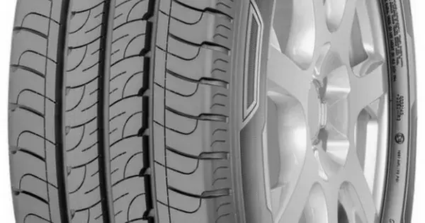 GOODYEAR Efficientgrip 195/60 R15 88H Ofertă specială
