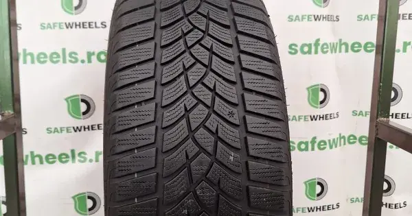 GOODYEAR Ultra grip performance 215/55 R17 98V Noutate