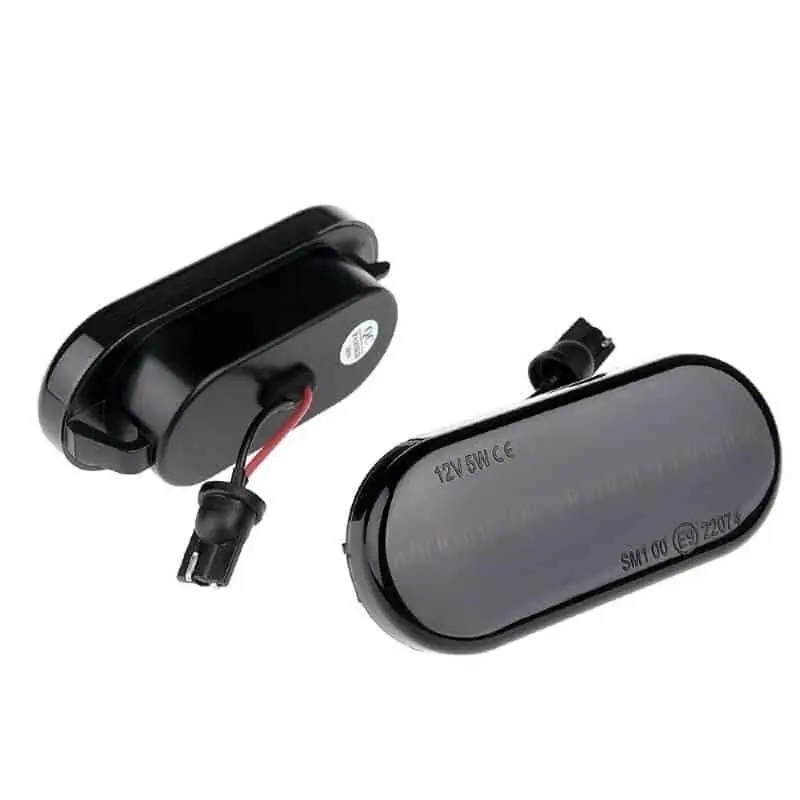 Preț redus Set 2 semnalizari dinamice secventiale aripa cu geam fumuriu compatibil VW Golf 4, Passat B5, Bora, Polo