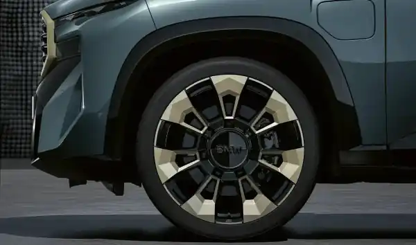 Janta aliaj usor - M Performance Star Spoke 923M - Bicolor Negru/Auriu (Night Gold / Bright Milled) - 10Jx23 ET:22 - BMW XM G09 Ofertă de sezon